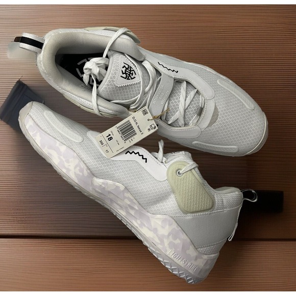 adidas Other - Adidas D.O.N Issue 3 Basketball Shoes Sneakers H67720 White Black Men Sz 18